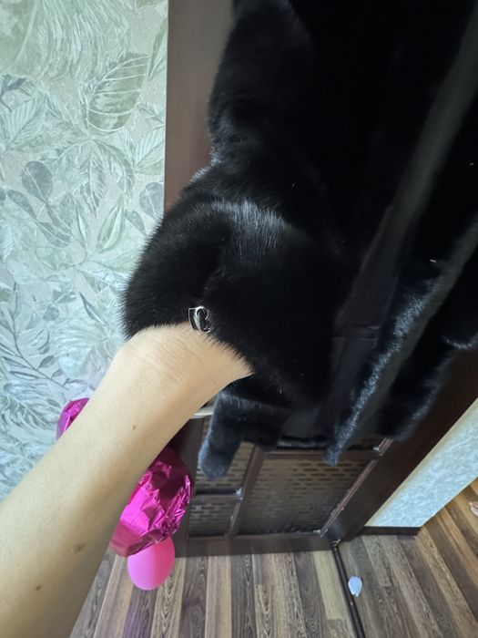 Продам норковую шубу