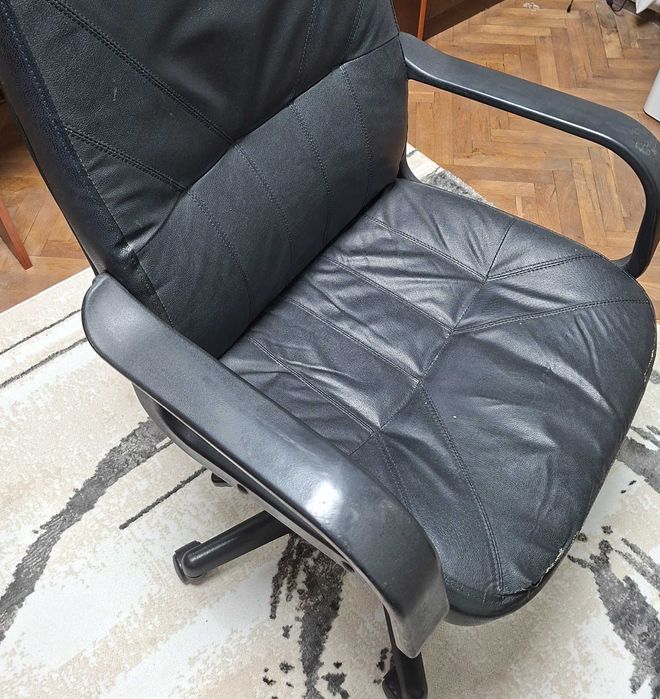 Офис стол перфектен