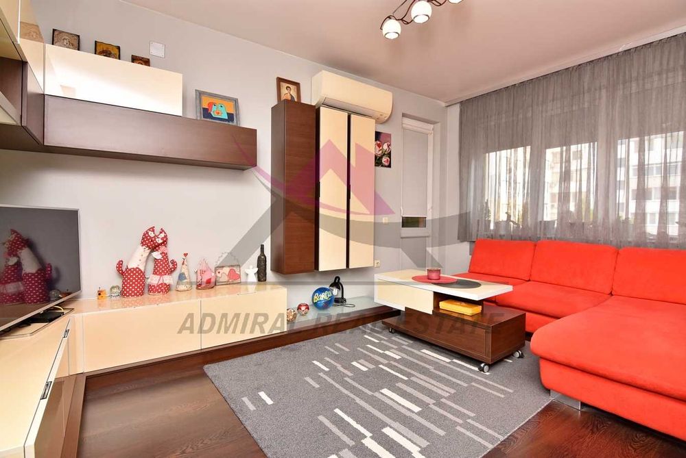 Продава се Двустаен апартамент в Варна, Цветен квартал - 88 кв.м за 1932 €/кв.м - Снимка #2