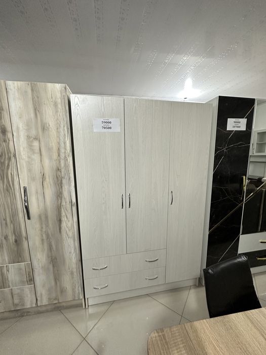 Шкаф 4 дверный