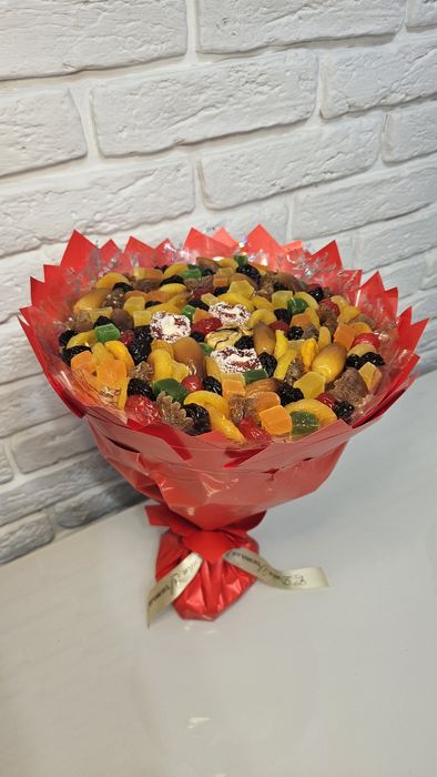 Подарок из сухофруктов