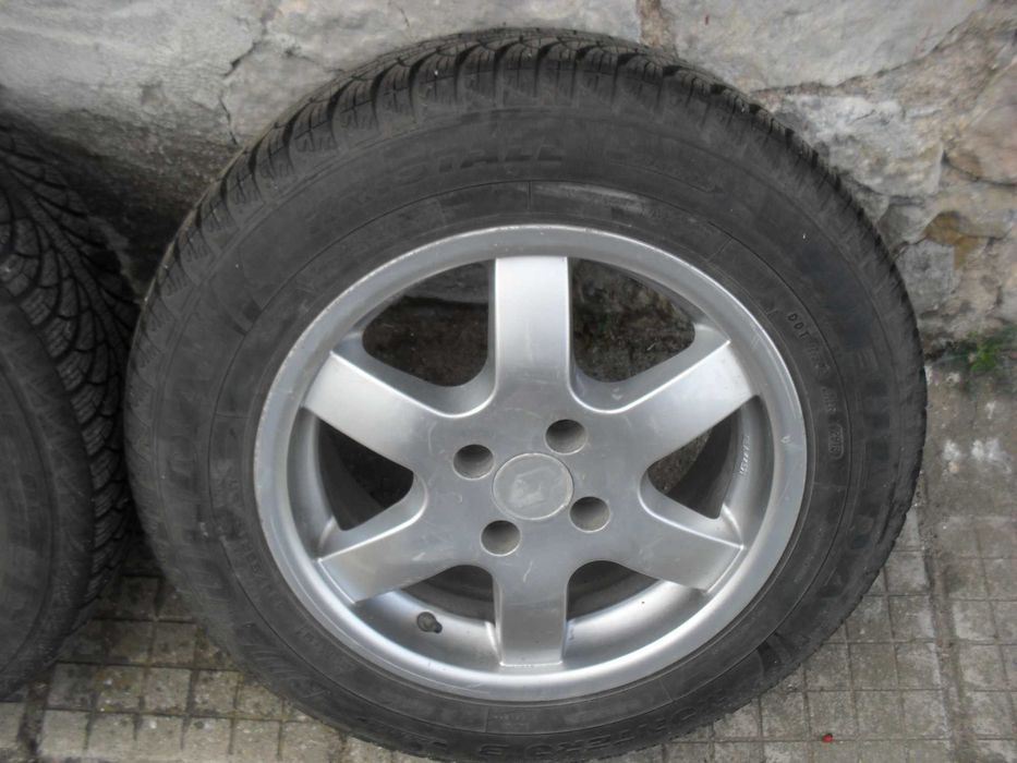 Алуминиеви джанти R15 и зимни гуми 195/65/15, цена 180€
