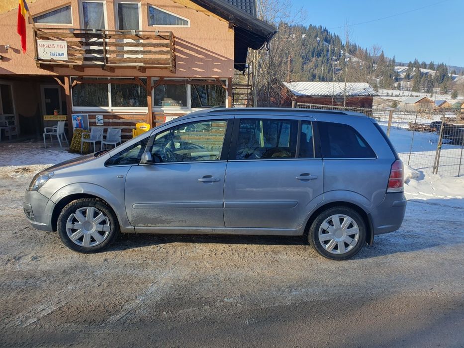 Opel Zafira B, an 2007, motor 1.9 CDTI, 7 locuri
