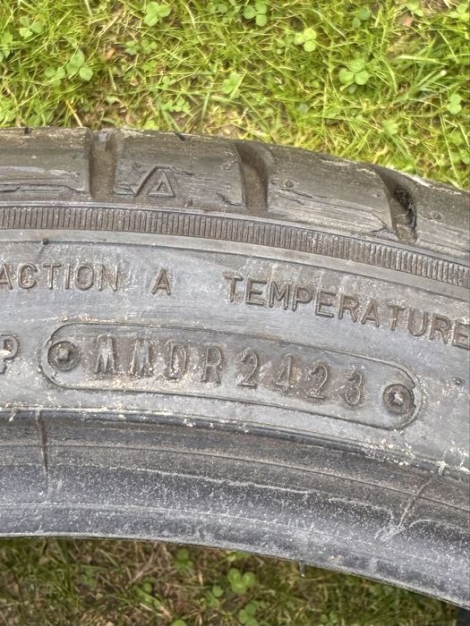 Cauciucuri iarna 255 35 R19 Falken