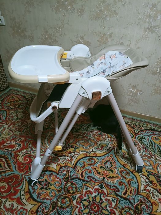 Продам стульчик для кормления