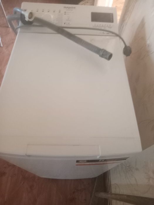 Продается стиральная машина Hotpoint ,