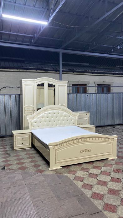 Спальный гарнитур+доставка