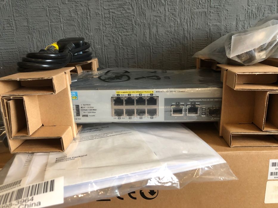Коммутатор управляемый HP 2530-8G PoE+ [10x1 Гбит/с, 2xSFP, 8xPoE+]