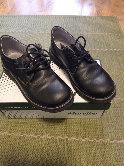 Pantofi băieți negri de mărime 43
