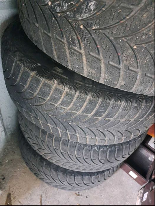 Продавам гуми с джанти