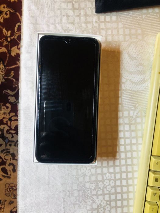 Продается телефон Редми 9