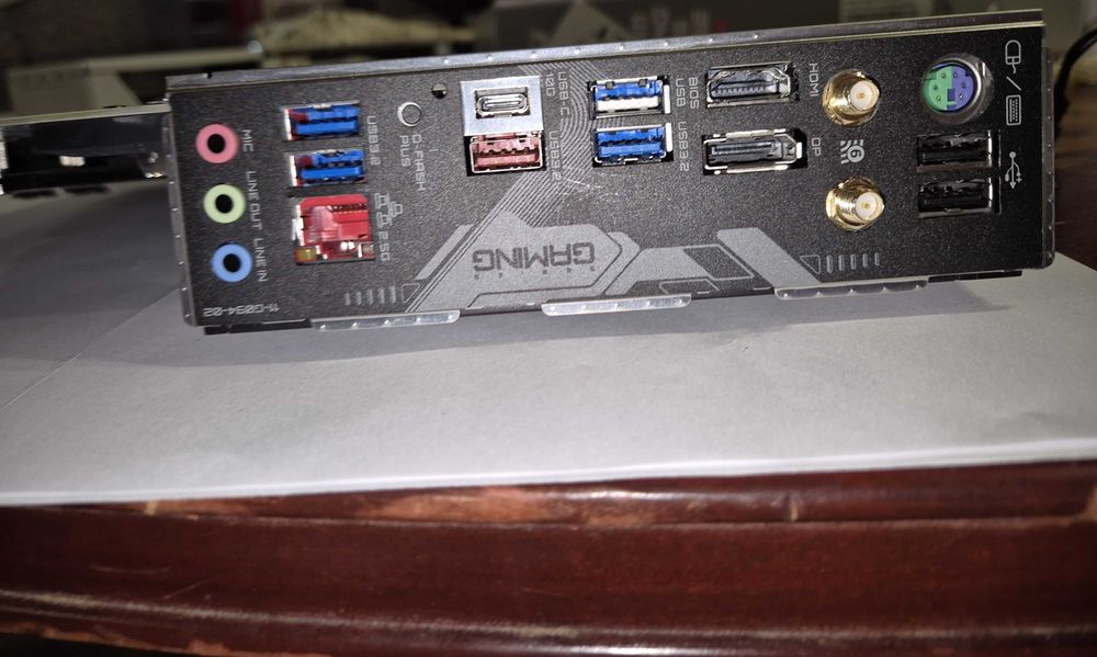 Placa de baza Gigabyte B650 GAMING X AX V2