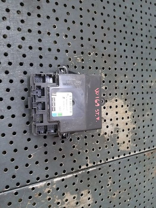 Modul calculator usa stanga fata mercedes a class w169 a1698202985