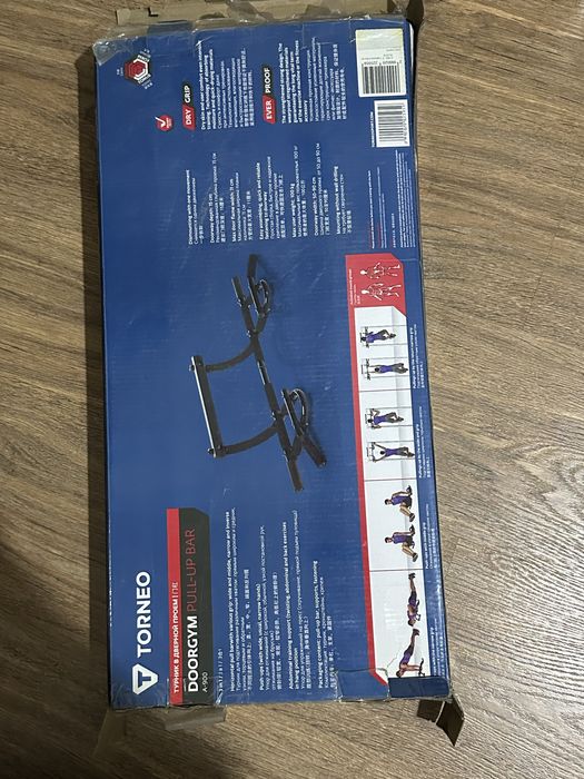 Турник в дверной проём TORNEO