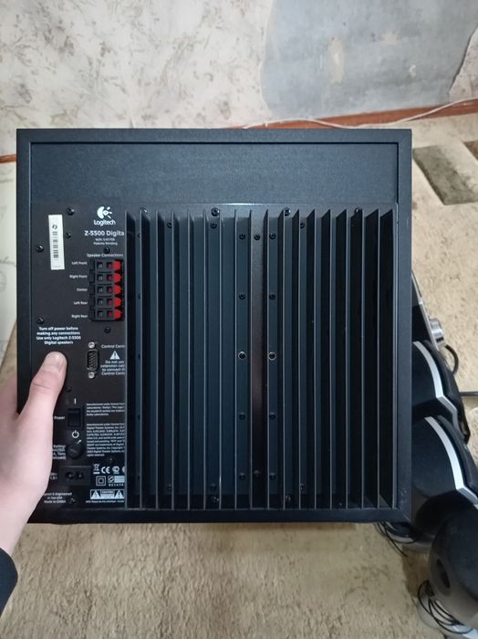 Активная акустика Logitech Z-5500 Digital