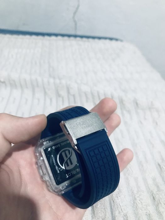 Часы механические HUBLOT