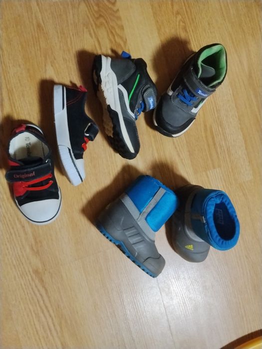 Продам детская обувь