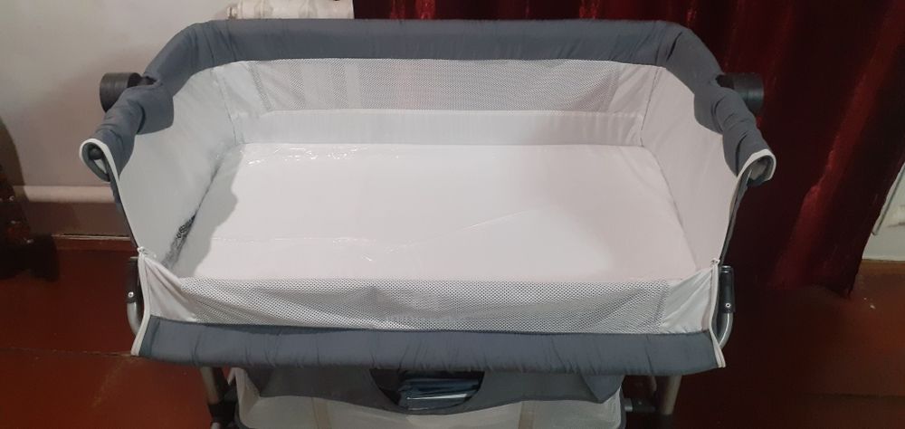 Манеж кровать маятниковый