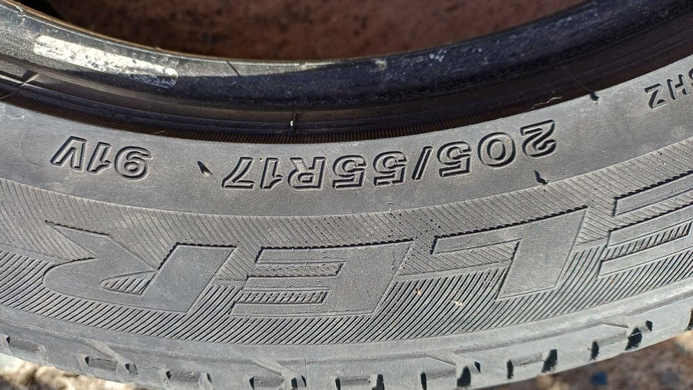 Гуми летни 205 55 17