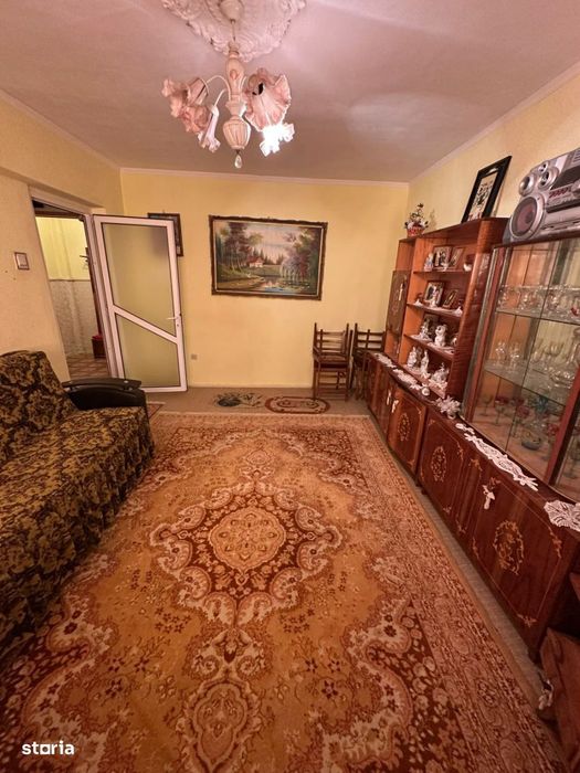 Apartament 57mp, etaj 2, zona Radu Negru, confort 1 decomandat.
