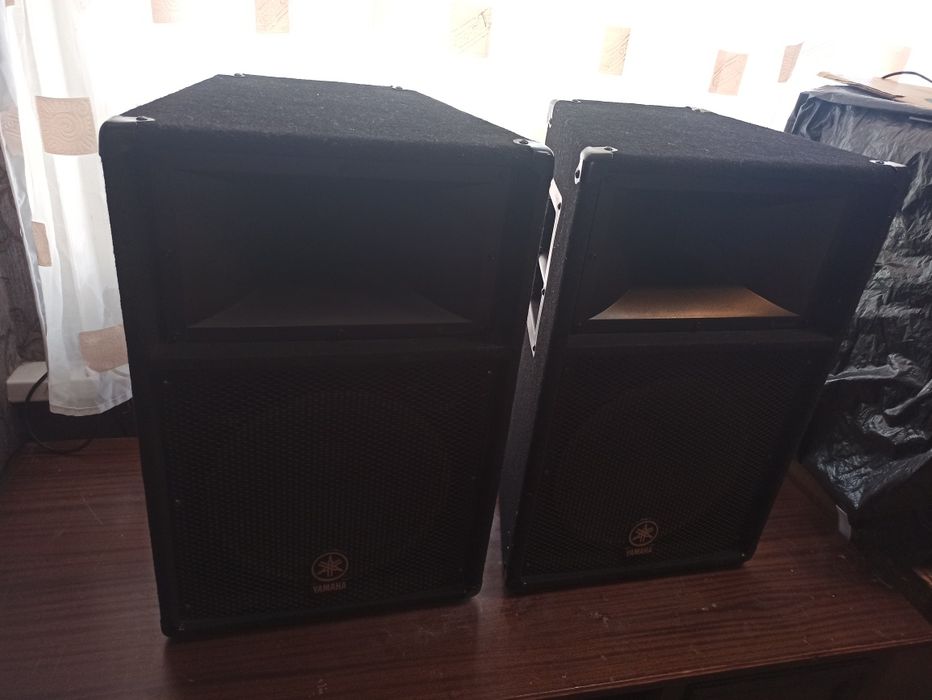 Колонки акустические система Yamaha S112V цена за 2 колонки

цена за 2