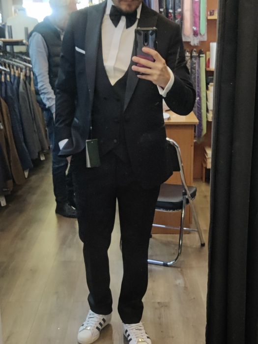 Costum ginere marimea 50, M, +papion si butoni negociabil