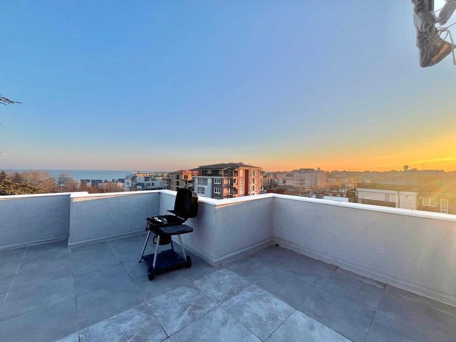 Тристаен апартамент в Равда с морска гледка!