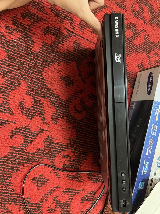 DVD проигрыватель  Samsung