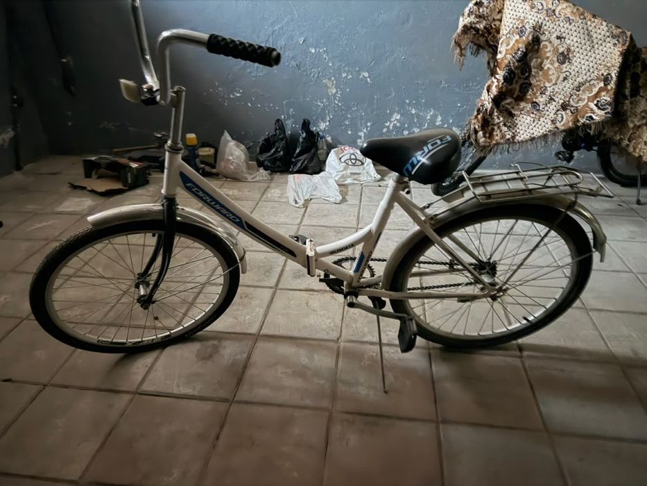 Белый велосипед Forward