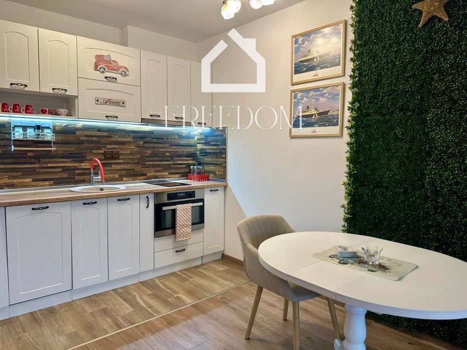 Продава се Двустаен апартамент в к.к. Св.Св. Константин и Елена - 71 кв.м за 1868 €/кв.м - Снимка #4