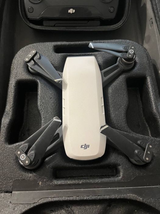 Дрон DJI SPARK продам