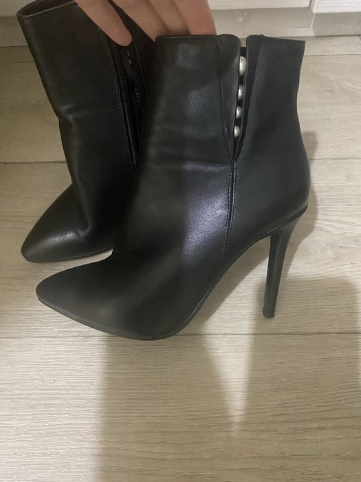 Ботильоны на шпильке