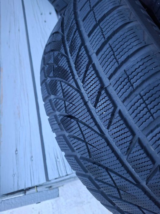 Зимни гуми 17/ 18 цола Bridgestone