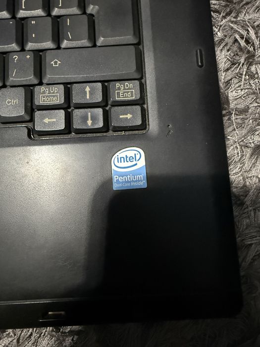 Vand laptop Fujitsu de piese model V5515