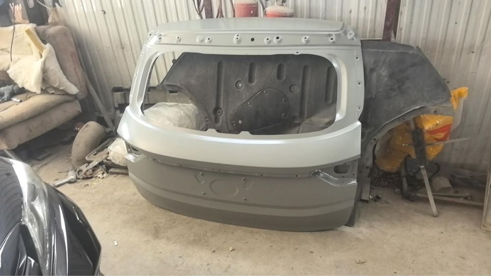 Крышка багажника для GEELY COOLRAY до рестайлинга
