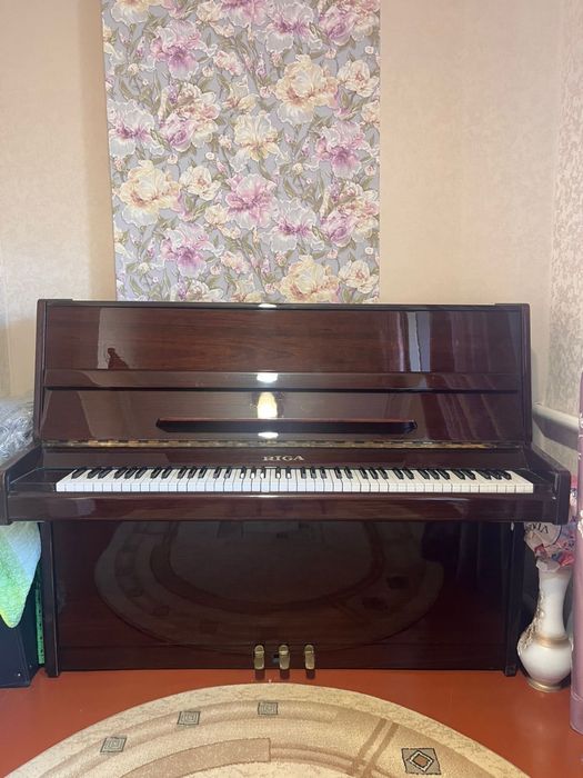 Продам пионино