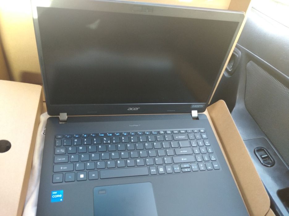 Core I 5 noutbugi .holati yangi