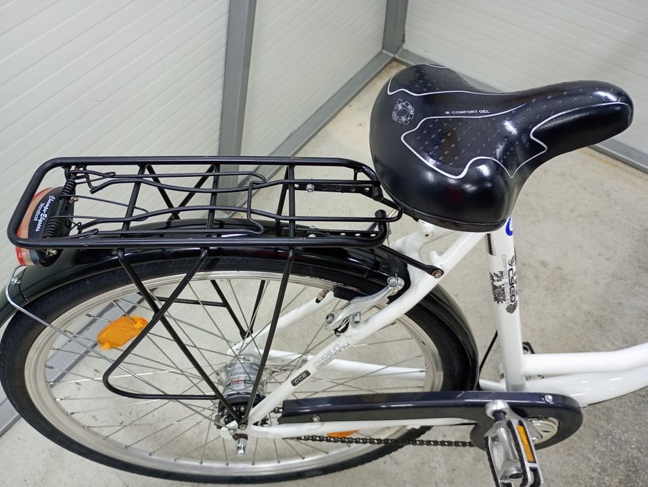 Vând bicicletă damă CYCO,roți 28,cu 7 vit NEXUS,albă ! !!