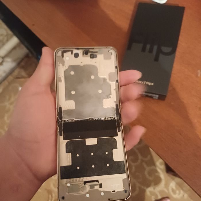 Samsung galaxy z flip 4