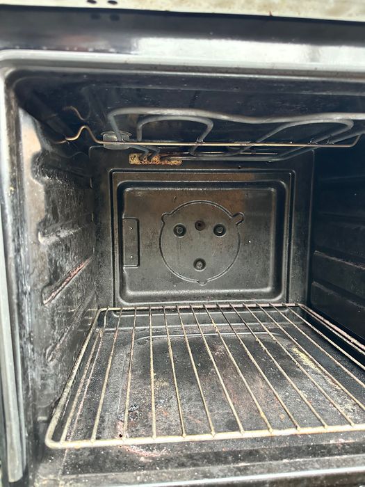 Готварска печка Indesit в добро състояние