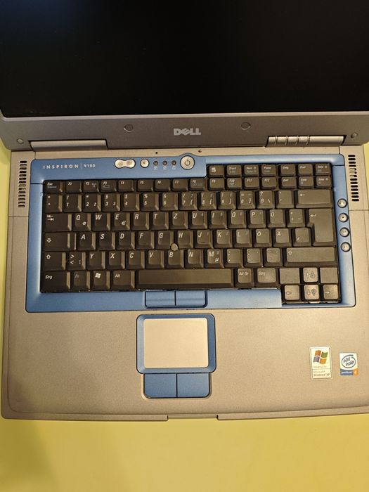 Laptop Dell inspiron 9100