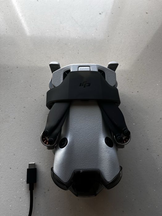 Продам дрон Дрон DJI Mini 4 Pro RC-N2 белый