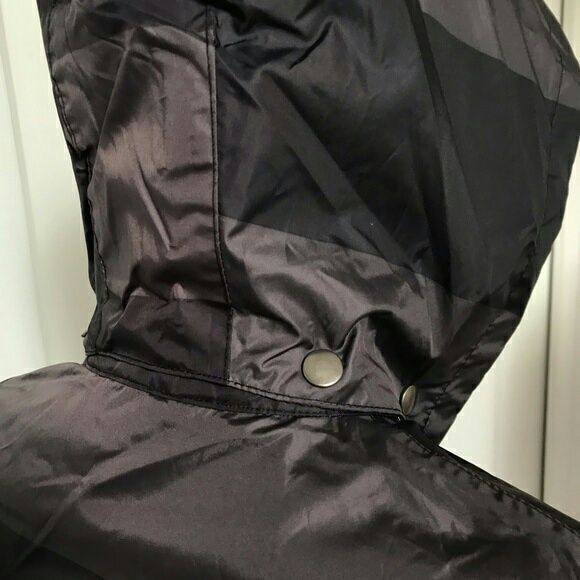 Jachetă impermeabila de damă mărimea 38