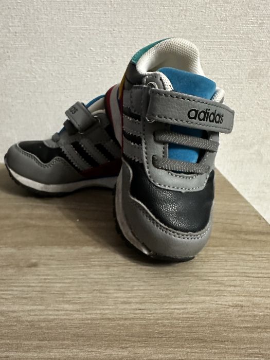 Детские кросовки на мальчика до года