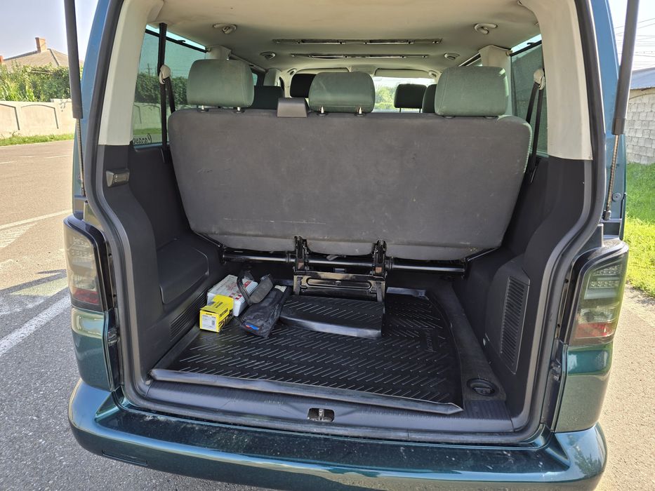 Vw t5 8 locuri caravelle