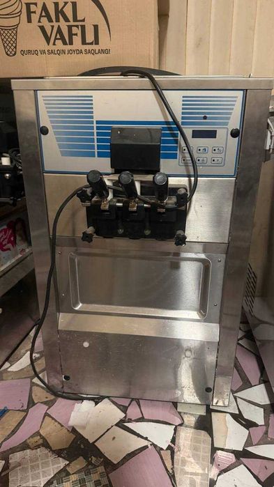 Frizer Frezer morojenoe marojni