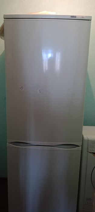 Продам холодильник