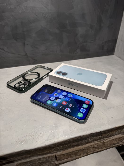 КАТО ЧИСТО НОВ Iphone 16, 98% батерия Teal