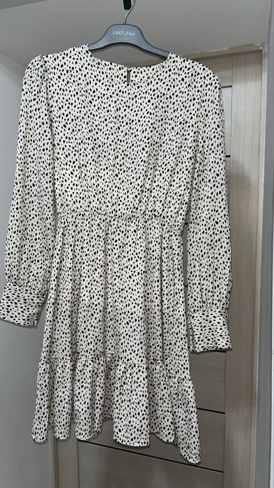 продам платье в горошек