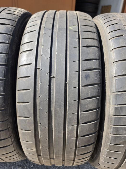 4 бр. летни гуми 225/45/19 Michelin PS4 DOT 1819 4-4,5